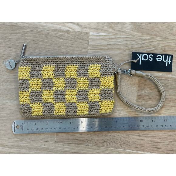 The Sak Vita Crochet Wristlet NWT - Picture 2 of 6